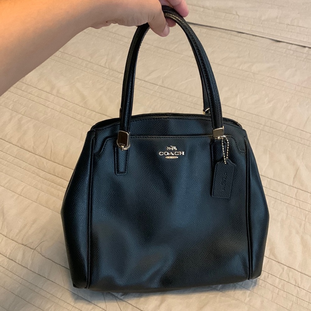 Like new coach purse